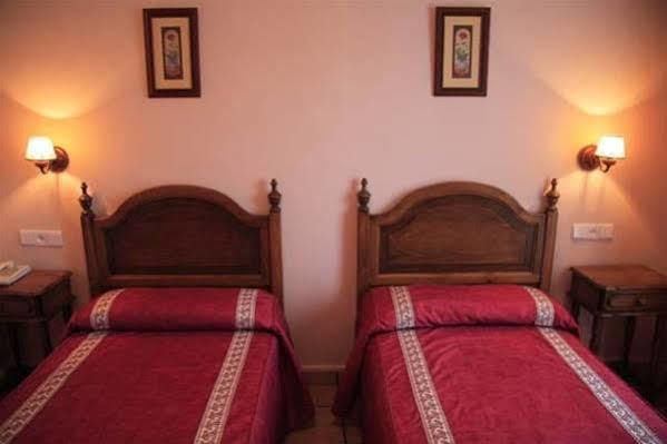 Hotel Patri Huescar Exterior photo